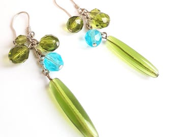 Green Earrings, green jewellery, Silver earrings, Spring earrings, gift for her, Mother's Day gift, party earrings, TWOhearts, two hearts