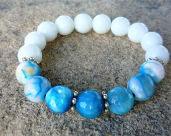 Agate bracelet, White - Blue bracelet, Stretch bracelet, Boho bracelet, Yoga bracelet, Zen jewelry, Chakra bracelet, Gemstone bracelet