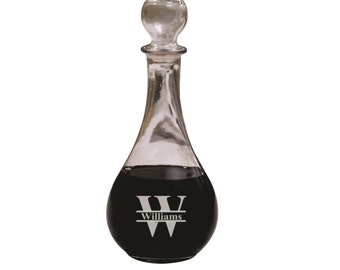 Wine Decanter, Personalized Wine Carafe, Personalized Wine Decanter, Bridesmaid Gift, Wedding Gifts for Couple, Personalized Wedding Gift