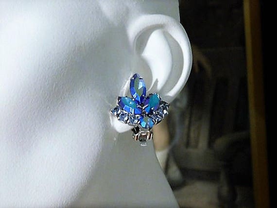 Rhinestone Clip On Earrings /Mid Century / Juliana / DeLizza Elster / Sarah Coventry / Blue Lagoon