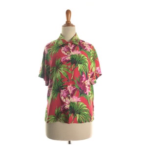 Hawaiian shirt women’s, aloha shirt, tiki print, floral red, red blouse, Hawaiian print, vintage, hibiscus, colorful, rayon , small