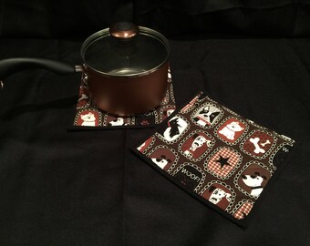 Dog Quilted, Insulated Pot Holder Set