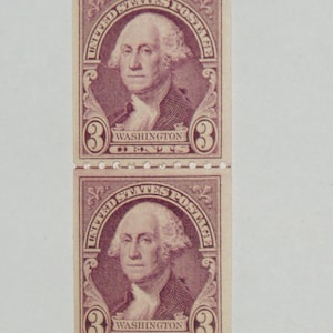 Vintage Mint USA Stamps, Scott #722 Line Pair, Never Hinged