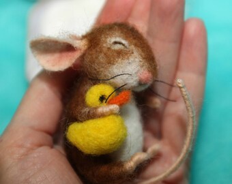 Needle Felted Miniature mouse