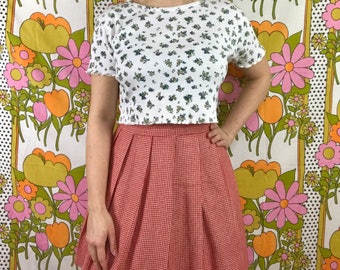 Vintage 1990s floral crop top, 90s cropped tee, floral bouquet t-shirt, micro floral print shirt, 90s crop top, Y2K cropped white t-shirt