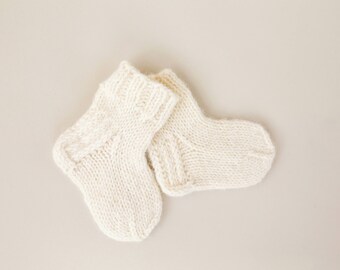100% Natural Wool Hand-knitted Socks 9 cm.