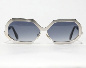 Vintage Sunglasses by Silhouette - mod 420 - in NOS condition