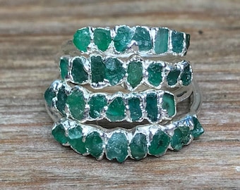 Raw emerald ring / Emerald ring band / Raw gemstone ring / Real emerald ring / Emerald engagement ring / May birthstone / stacking ring