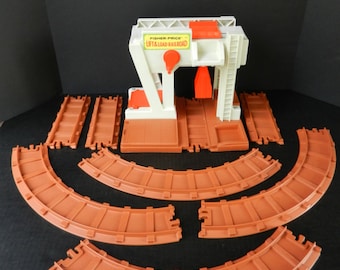 Fisher Price Lift and Load Railroad, Station and Track