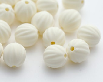 Vintage Lucite Ivory Cream Opaque Fluted Round Beads Matte 10mm (16)