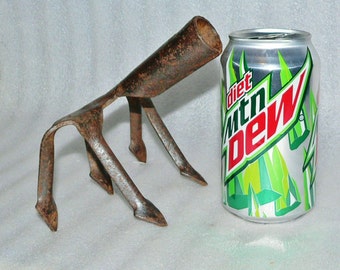 5 Tine Hand Cultivator Head Garden Tool Hoe Farm Steampunk Chicken Art #3