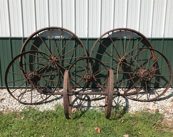 Vintage wagon wheel | Etsy