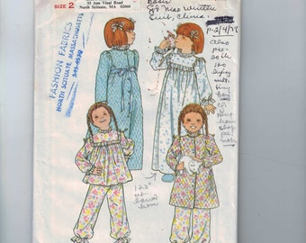 1970s Vintage Sewing Pattern Butterick 5707 Girls Robe Pajamas Nightgown Size 2 Breast 21 70s UNCUT 99