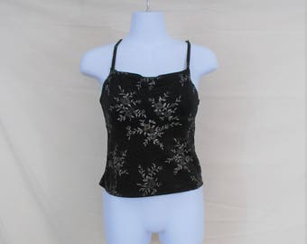 VTG 90s Straight Neck Cami Top | Minimalistic Stretch Camisole with Floral Embroidery