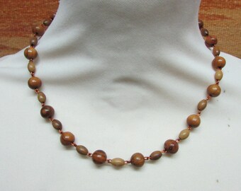 Vintage oval & round olive (?) wood bead necklace