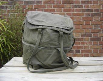 Sac à dos armée. Backpack. Randonnées. Rucksack. France