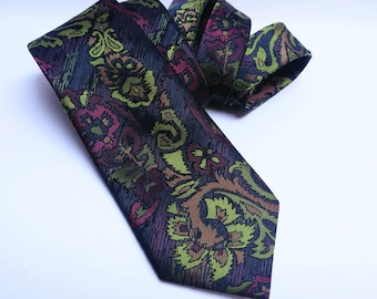 Vintage 80s 90s surreal fantasy tie