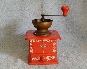 Coffee Grinder - Tole Style