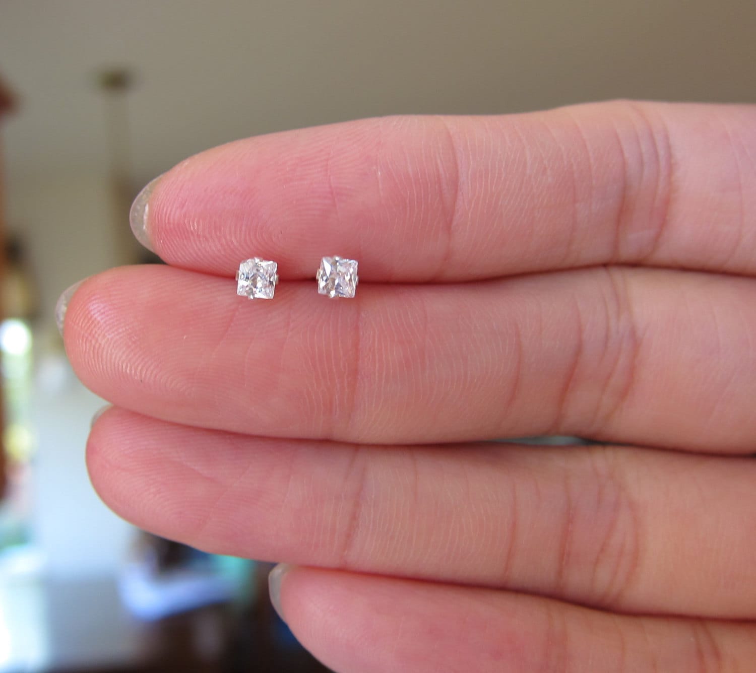 Tiny Studs Earrings Square Stud Earrings 3mm Stud Diamond tiny-studs-earrings-square-stud-earrings-3mm-stud-diamond