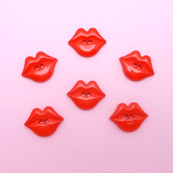 6 Valentine Red Lip / Kiss Buttons