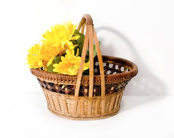 Vintage Woven Basket with Handle by BigMuddyVintageShop