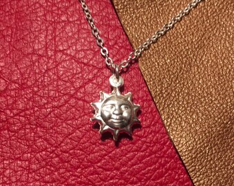 Sterling silver moon pendant - vintage style moon pendant - celestial jewelry - moon necklace - sterling silver moon necklace - dainty moon