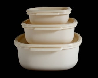 Rubbermaid Containers & Lids, 12 cups 2248 2249, 6 cups 2246 2247, 2 cups 2242 2243, 1980s Food Storage Container Set