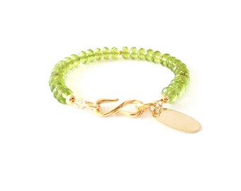 Bracelet en perles or - étiquette personnalisée - tchèque perles de verre - péridot vert - la Bohème : Août naissance 7x5mm Rondelle