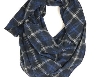 Navy blanket scarf. Women's plaid scarf. Plaid blanket scarf. Blanket tartan scarf. Oversized scarf. Plaid shawl. Christmas gift for women.
