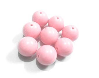 round beads 10 x 10mm PALE pink plastic