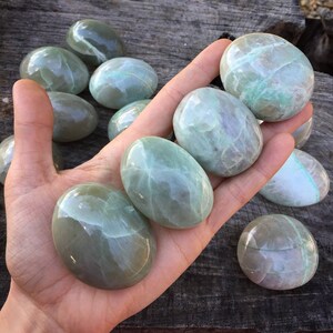 Small Garnierite palmstone, garnierte, protection stone, healing stone, garnierite pebble, tumbled garnierite, pocket stone, worry stone