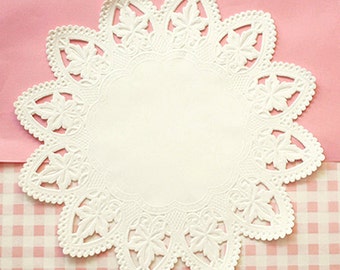 50 Star Lace Paper Doilies (8in)