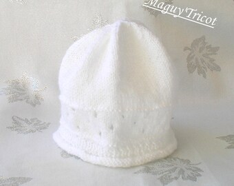 Thier white newborn to 3 months baby bonnet