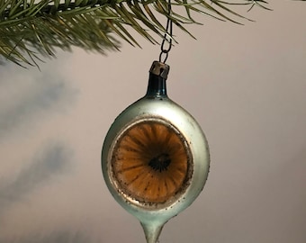Vintage Deep Indent Christmas Ornament