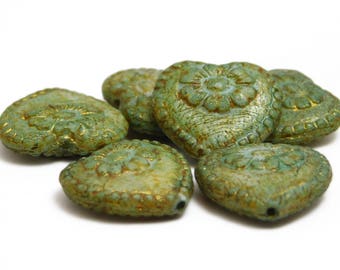 Heart Beads - Czech Heart - Czech Picasso Beads - Czech Glass Beads - Green Beads - Czech Beads - Vintage Style - Shabby Chic - 6pcs (4671)