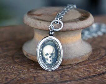 Antique French Memento Mori Sacred Heart Reliquary Pendant Neckalce