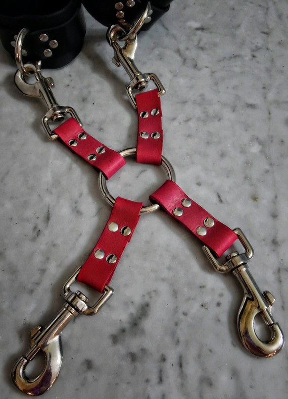 Bdsm Bondage Adult Toy Leather Hogtie Clip In Red
