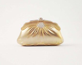 ON SALE Vintage Gold Art Deco Clutch - Metal Hard Shell Evening Bag - Wedding Bridal Clutch Purse w/ Rhinestone Detail & Chain Strap