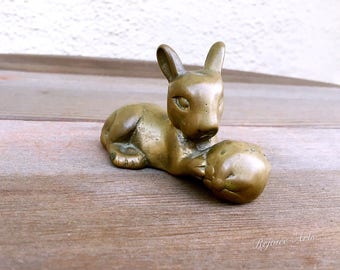 Vintage Brass Bunny Rabbit Figurine Paperweight