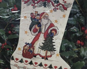CROSS STITCH KIT - Gallery of Stitches by Bucilla "Yuletide Santa" 16" Stocking