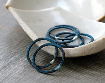 small blue circles- 5/8" blue circle rings- blue links, blue connectors, blue rings, beading supplies, blue patina, forged hoops