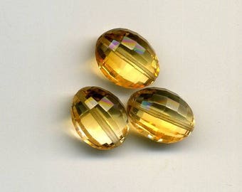 1 x citrine briolette, 2 holes, size 19 x 12 x 9 mm