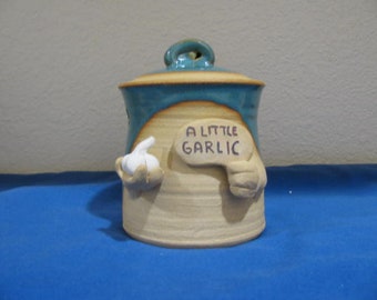A little garlic keeper