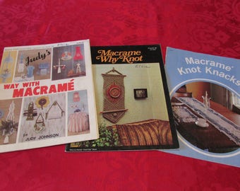 MACRAME INSTRUCTION BOOKLETS 3 Soft Cover Books Knot Knacks 1979, Christmas Plant Hangers Purses Runners, Crafts