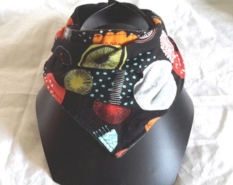 Black bandana bib, motif multicolored fantasy