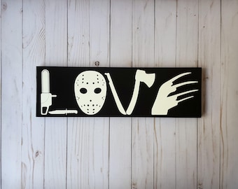 Horror Movie Love wooden sign, I Love Horror, Horror Movie sign, Horror Love sign, Scary Movie, Scary Movie Love, I love Scary Movies sign