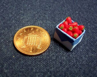 1/12th scale Strawberries in punnet