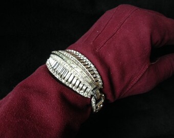 Vintage Jomaz rhinestone bracelet