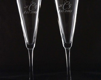 Bride and Groom Trumpet Toasting Glasses - Wedding Champagne Flute - Personalized Wedding Toasting Glasses
