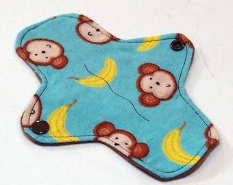 7 inch Reusable Cloth winged ULTRATHIN Pantyliner - Cotton flannel top - Bananas